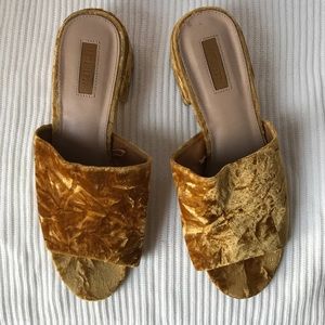 Forever 21 Crushed Velvet Mules